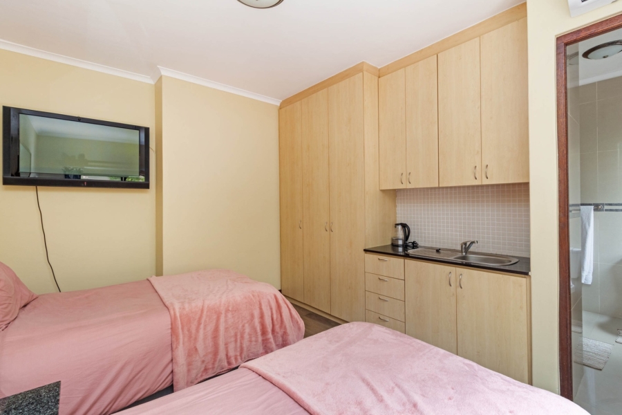 5 Bedroom Property for Sale in Sonstraal Heights Western Cape
